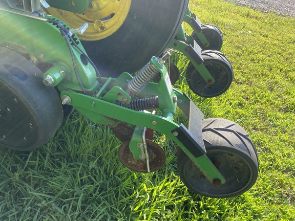 2013 John Deere 1770NT CCS Planter