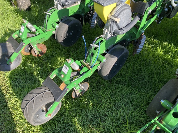 2013 John Deere 1770NT CCS Planter