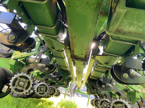 2013 John Deere 1770NT CCS Planter