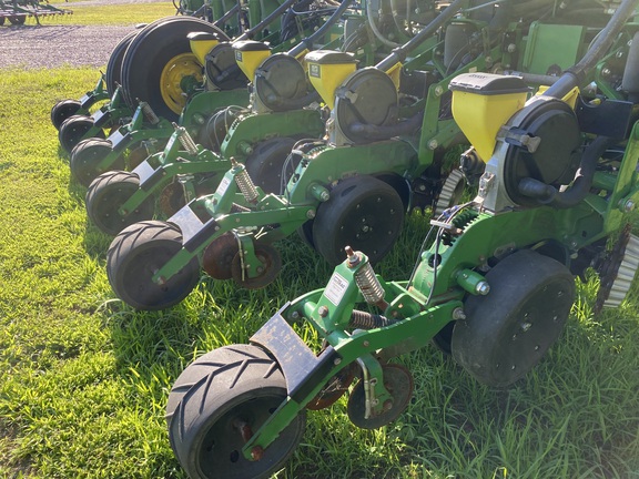2013 John Deere 1770NT CCS Planter