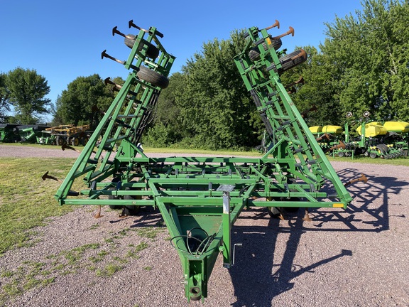 1989 John Deere 960 Field Cultivator