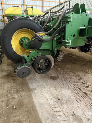 2021 John Deere 1775NT Planter