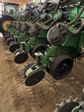 2021 John Deere 1775NT Planter
