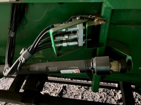 2009 John Deere 635F Header Combine