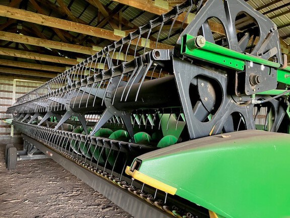 2009 John Deere 635F Header Combine