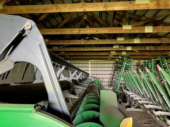 2009 John Deere 635F Header Combine