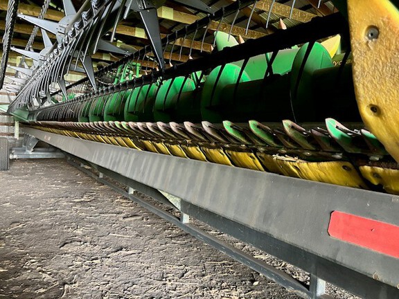 2009 John Deere 635F Header Combine