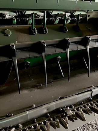 2009 John Deere 635F Header Combine