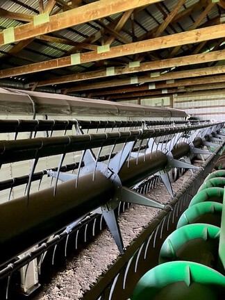 2009 John Deere 635F Header Combine