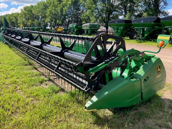 2009 John Deere 635F Header Combine
