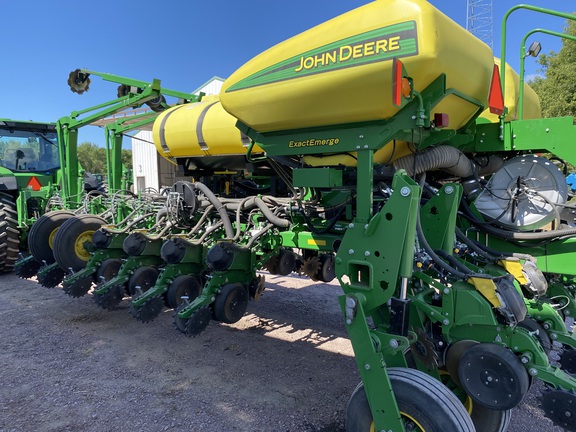 2019 John Deere 1775NT Planter
