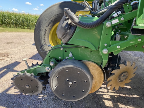 2019 John Deere 1775NT Planter