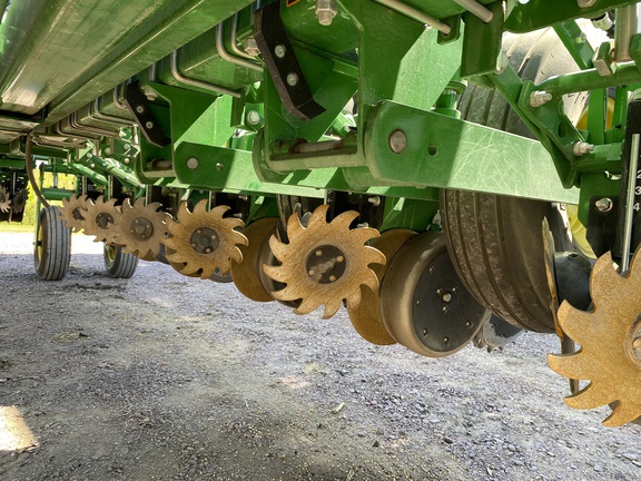 2019 John Deere 1775NT Planter