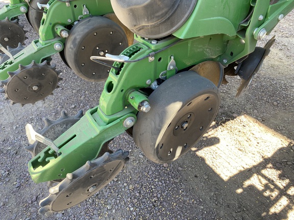 2019 John Deere 1775NT Planter