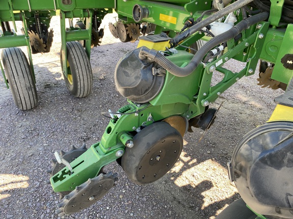 2019 John Deere 1775NT Planter