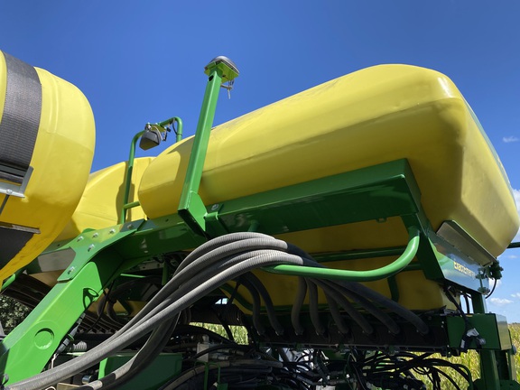 2019 John Deere 1775NT Planter