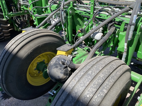 2019 John Deere 1775NT Planter