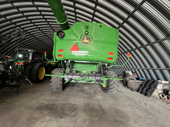 2023 John Deere S780 Combine