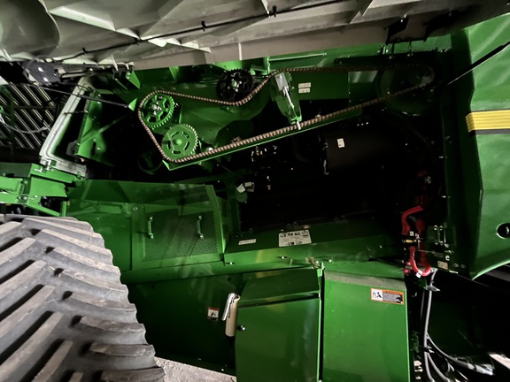 2023 John Deere S780 Combine