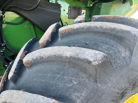 2023 John Deere S780 Combine