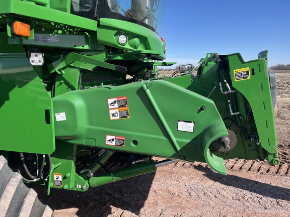 2023 John Deere S780 Combine