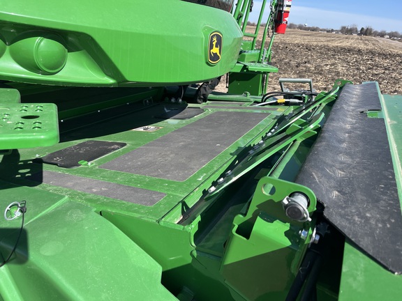 2023 John Deere S780 Combine