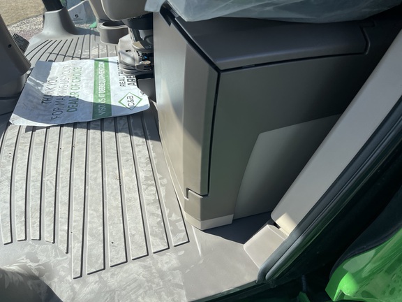 2023 John Deere S780 Combine