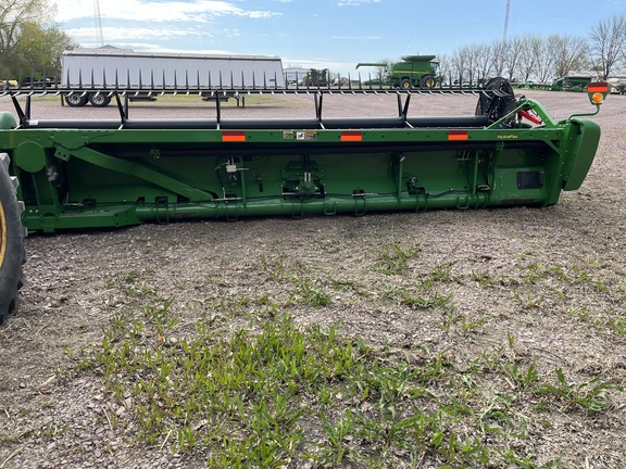 2017 John Deere 645FD Header Combine