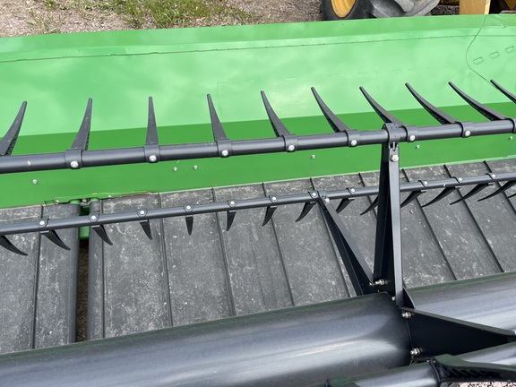 2017 John Deere 645FD Header Combine