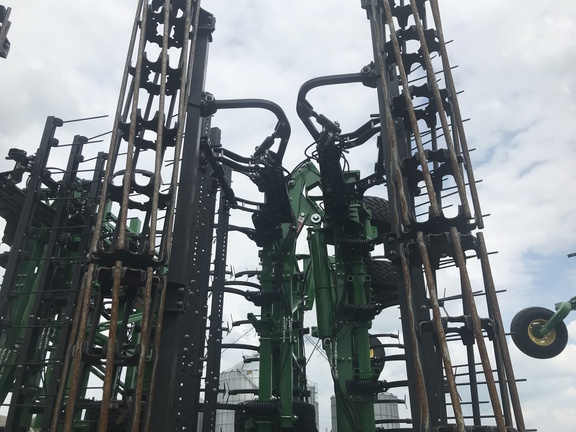 2024 John Deere 2230FH Field Cultivator