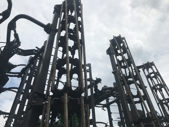 2024 John Deere 2230FH Field Cultivator