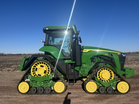 2020 John Deere 8RX 370 Tractor Rubber Track