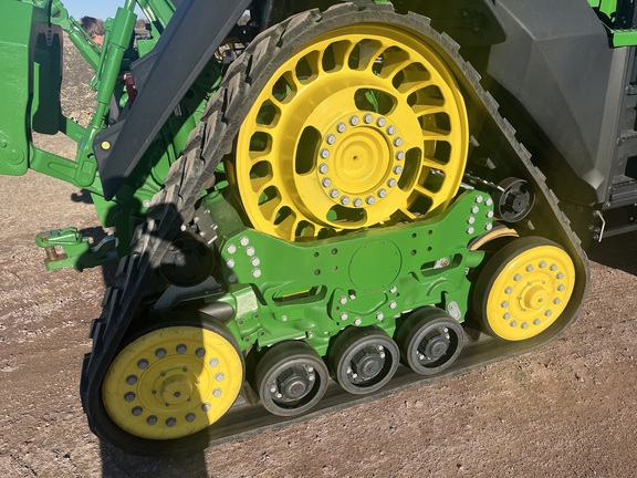 2020 John Deere 8RX 370 Tractor Rubber Track