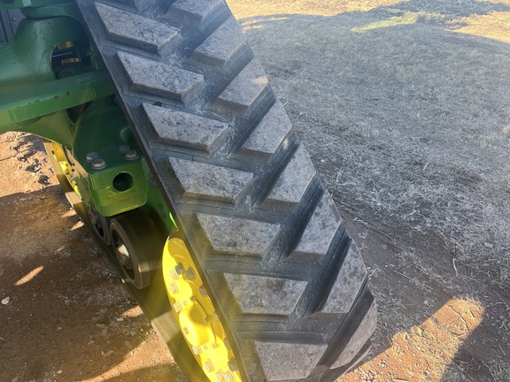 2020 John Deere 8RX 370 Tractor Rubber Track