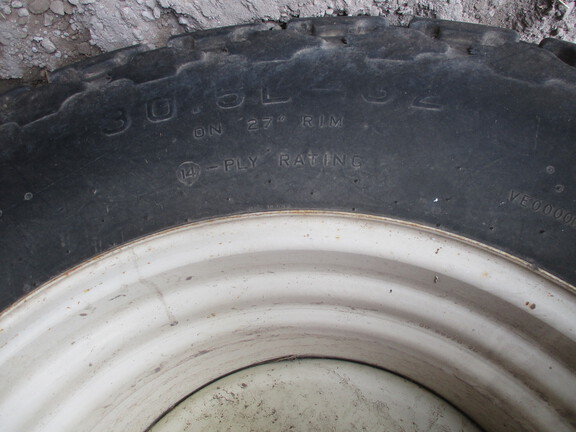 2004 Brent 780 Grain Cart