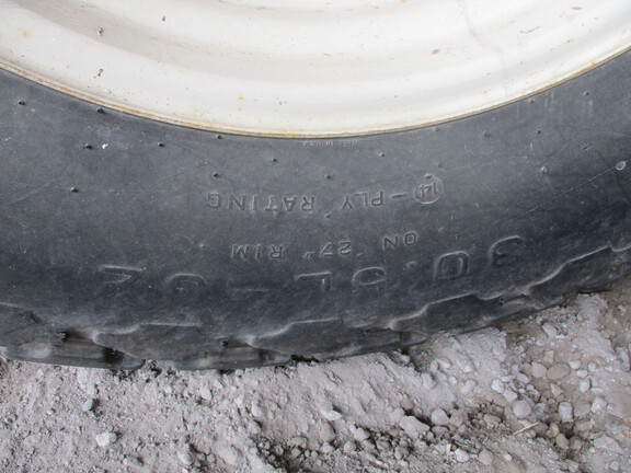 2004 Brent 780 Grain Cart