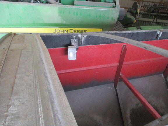 2004 Brent 780 Grain Cart