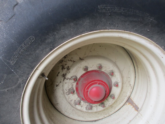 2004 Brent 780 Grain Cart