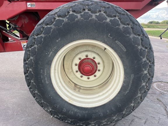 2004 Brent 780 Grain Cart