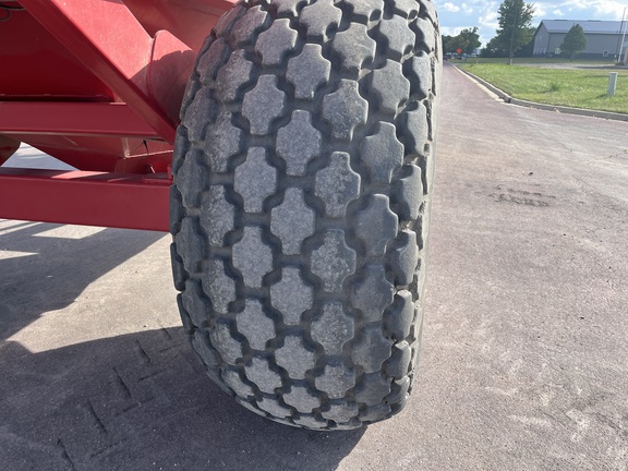 2004 Brent 780 Grain Cart