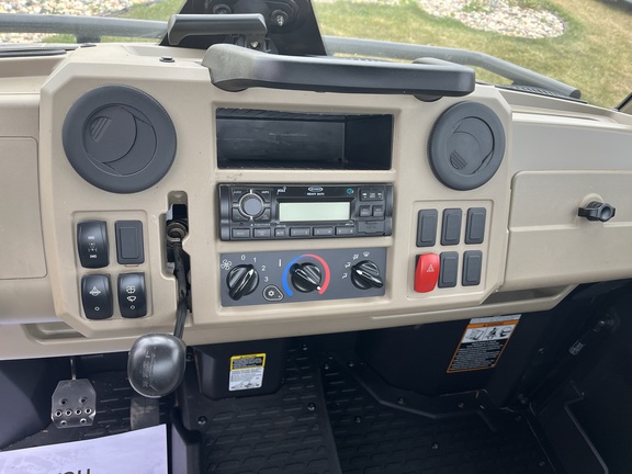 2023 John Deere XUV 835R ATV