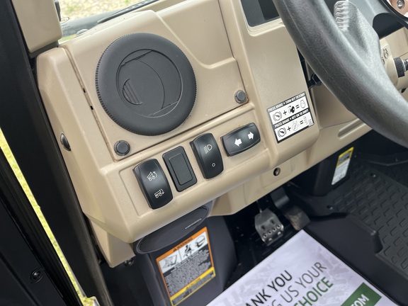 2023 John Deere XUV 835R ATV