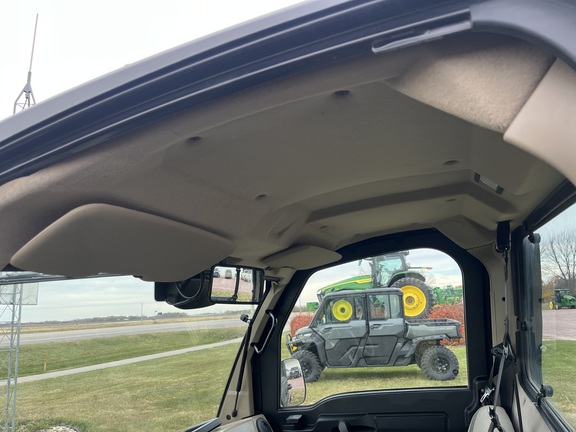 2023 John Deere XUV 835R ATV