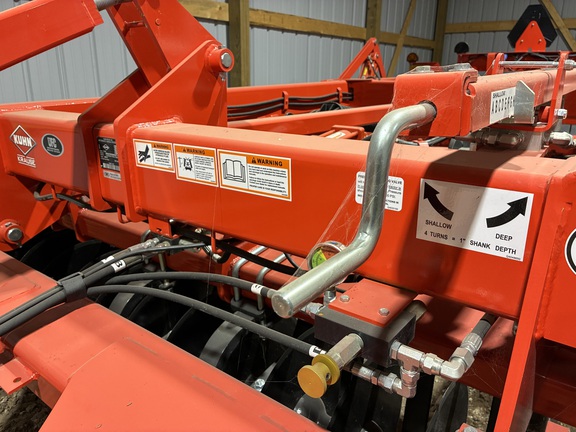 2024 Kuhn 4810 - 7 Disk Ripper
