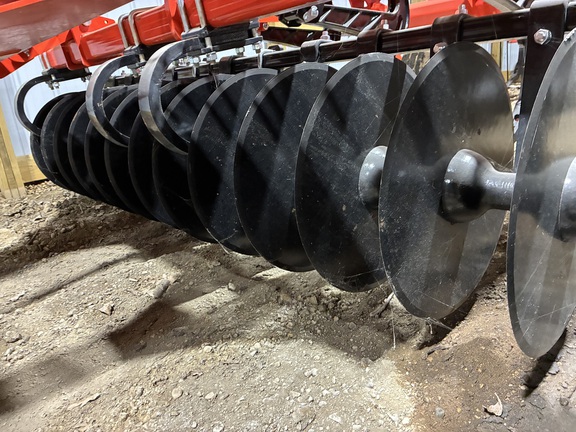 2024 Kuhn 4810 - 7 Disk Ripper