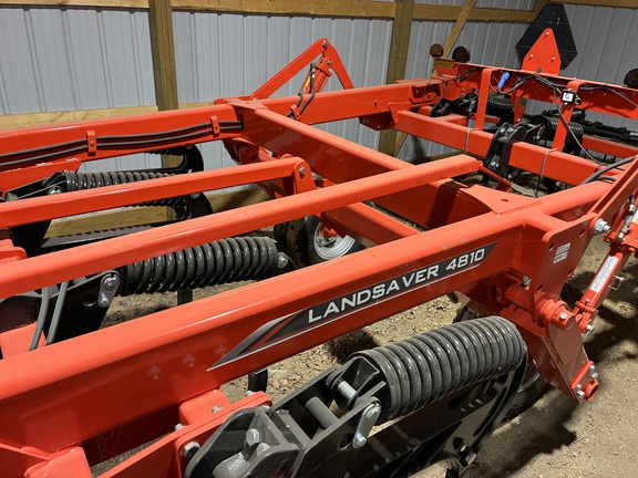 2024 Kuhn 4810 - 7 Disk Ripper