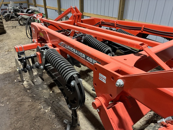 2024 Kuhn 4810 - 7 Disk Ripper