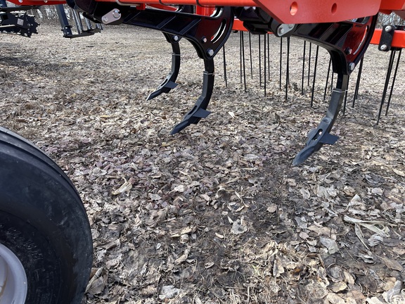 2024 Kuhn 4810 - 7 Disk Ripper