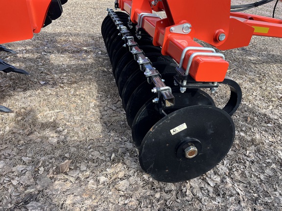 2024 Kuhn 4810 - 7 Disk Ripper