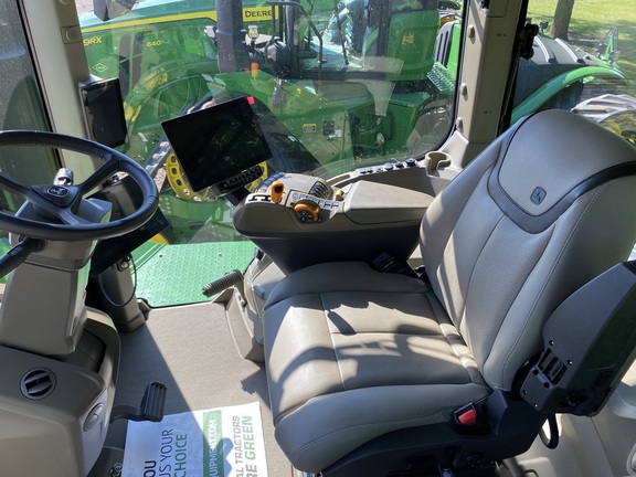 2024 John Deere 9RX 640 Tractor Rubber Track